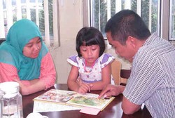 Anak dengan Gangguan Dengar Bisa Sukses Bicara Jika Terapinya Seperti Ini