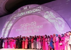 Sophie Paris Ajak 500 Anggota Berprestasi Liburan ke Thailand