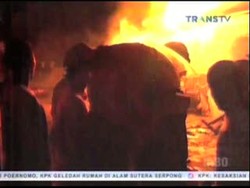 Puluhan Lapak Pedagang Ludes Dilalap Si Jago Merah