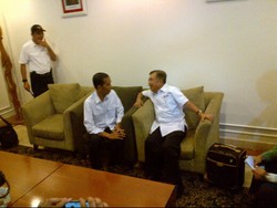 Terbang ke Yogyakarta Pagi Ini, Jokowi Sempat Bertemu JK di Halim