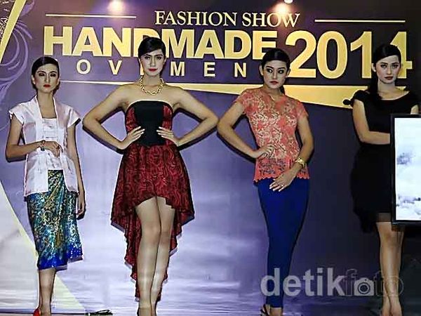 Padu Padan Busana Tradisional dan Modern ala SwansTwenty