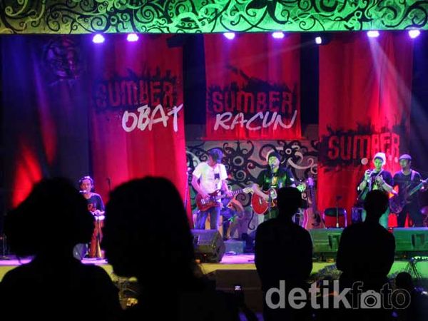 Komunitas Pengamen Jalanan Rayakan Ultah ke-32