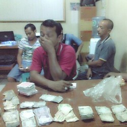 Main Judi di Rumah di Atas Bukit, 5 Pria ini Dicokok Polisi