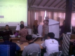 Rekap Suara DPR Ditunda, KPU se-Yogya Cek Ulang Hasil Penghitungan Pileg