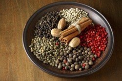 Tubuh Langsing dan Pencernaan Lebih Sehat dengan Konsumsi Lada Hitam