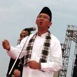 Ahok Menjawab Tudingan Miring yang Pilih Kaercher untuk Mandikan Monas