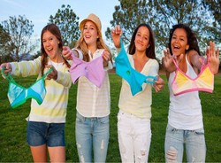 Gadis Ini Jadi CEO di Usia 18 dengan Jual Bra Khusus Remaja