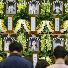 Presiden Korsel Janji Hukum Tegas Pelaku di Balik Tenggelamnya Feri Sewol