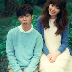 Give Love Akdong Musician: Manis dan Polosnya Cinta Pertama
