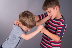 Anak Bertindak Agresif di Sekolah? Mungkin Ini Sebabnya