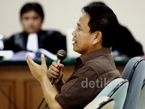 Mantan Sesmenpora Bersaksi untuk Andi Mallarangeng