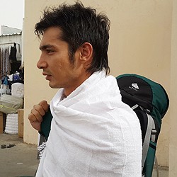 Syuting di 9 Negara untuk Haji Backpaker, Abimana Perlu Adaptasi