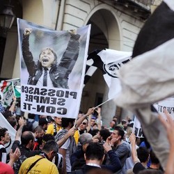 Hat-trick Scudetto, Juventus Sanjung Conte