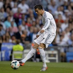 Ronaldo Sudah 50 Gol di Empat Musim Beruntun