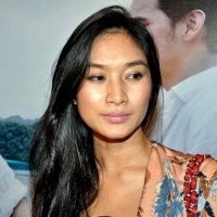 Happy Salma Segera Terbitkan Biografi Pengrajin Perak Asal Bali