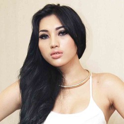 Si Seksi Cicha Claudya Dambakan Cowok Setia dan Mapan