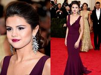 Selena Gomez Cantik, Seksi dan Dewasa di Met Gala 2014