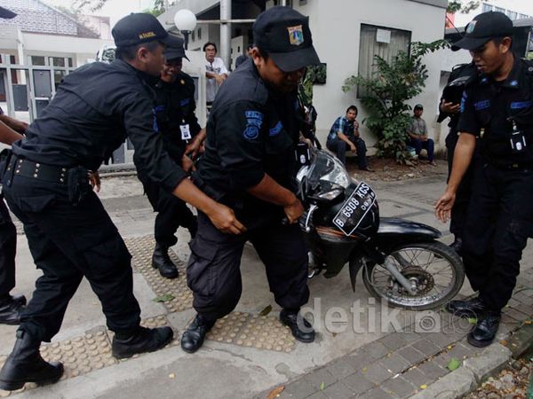 Razia Parkir Liar di Thamrin