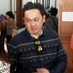 E Mengaku Diperkosa, Ini Pembelaan Farhat Abbas di Twitter