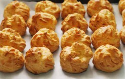 Sus dan Eclair, Dari Adonan Sama tetapi Beda Bentuk dan Isi