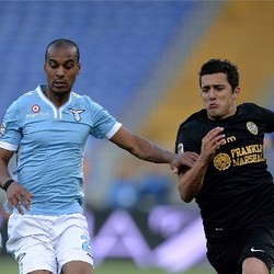 Diwarnai Dua Kartu Merah, Lazio Imbang 3-3 Lawan Verona