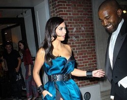 Ada Insiden Underwear, Kim Kardashian Ungkap Alasan Ganti Gaya di Met Gala