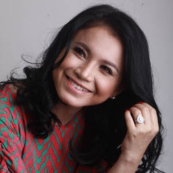 Hijrah Cinta Buat Rossa Teteskan Air Mata