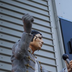 Michael Jackson Hilang, Fulham pun Terdegradasi