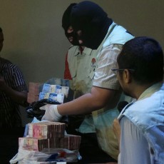 KPK Pamerkan Uang Rp 1,5 Miliar di Kasus Bupati Bogor