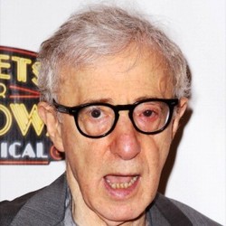 Woody Allen Persatukan Emma Stone dan Joaquin Phoenix