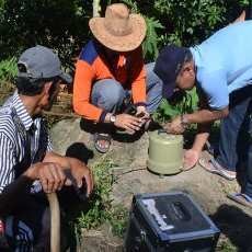 Diguncang Gempa Skala Kecil Terus Menerus, Rumah Warga Retak-retak