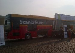 Bus TransJakarta Scania Dirakit di Indonesia