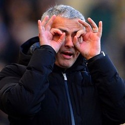 Mourinho Dua Musim Beruntun Tanpa Gelar