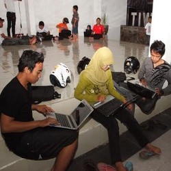 Dorong Ekonomi Daerahnya, Bupati Banyuwangi Sebar 1.200 Titik WiFi Gratis