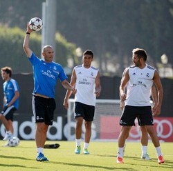 Komitmen Zidane Masih untuk Madrid, Bukan Monaco atau Klub Lain