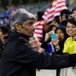 Riedl Tak Sabar Adu Taktik dengan Rajagobal