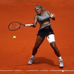 Cedera Paha Paksa Serena Mundur