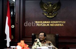 Boediono Bersaksi di Tipikor, Mahfud MD: Itu Preseden Baik Penegakan Hukum