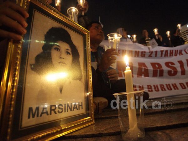 Buruh Mengenang 21 Tahun Marsinah