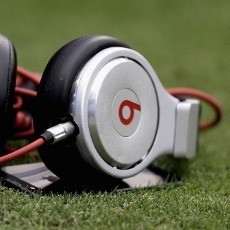 Apple Mau Beli Beats di Harga Tinggi, Sahamnya Langsung Jatuh