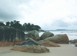 Pantai Tanjung Kelayang Juga Ada di Bangka