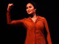 Monolog Inggit Perempuan di Tepi Sejarah