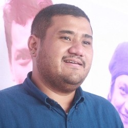 Tak Cuma Menyanyi, Mike Mohede Kini Jadi Guru Vokal