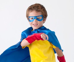 Buat Kostum Superhero, Perempuan Ini Jadi Jutawan