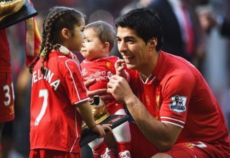 Sepatu Emas Jadi Milik Suarez