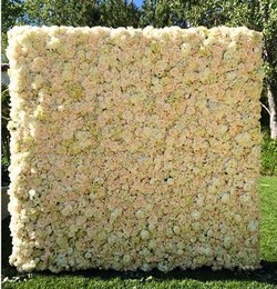 Hari Ibu, Kim Kardashian Dapat Kado Dinding Berhiaskan Mawar dari Kanye West