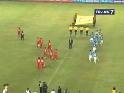 Riedl Soroti Aksi Penonton Saat Laga Timnas Vs AFF All Stars