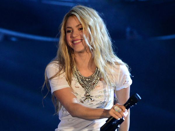 Shakira Tetap Hot Tampil Kasual di Wango Tango 2014