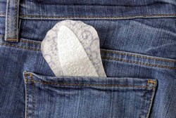 Ini Sebabnya Wanita Tak Disarankan Pakai Pantyliner Terus-terusan
