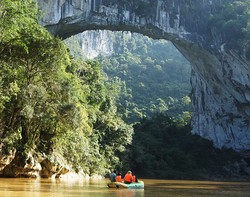 Keren! Ini Dia Jembatan Alami Terpanjang di Dunia